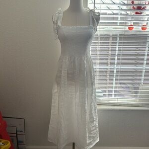 Aritzia Wilfred White 100% Linen Cottage Core Dress Size Medium